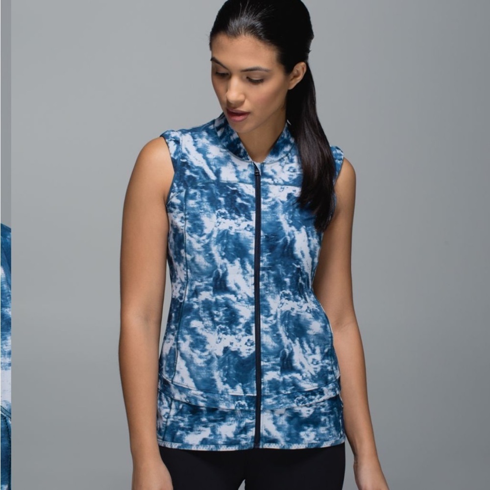 Lululemon light speed vest blue size 4